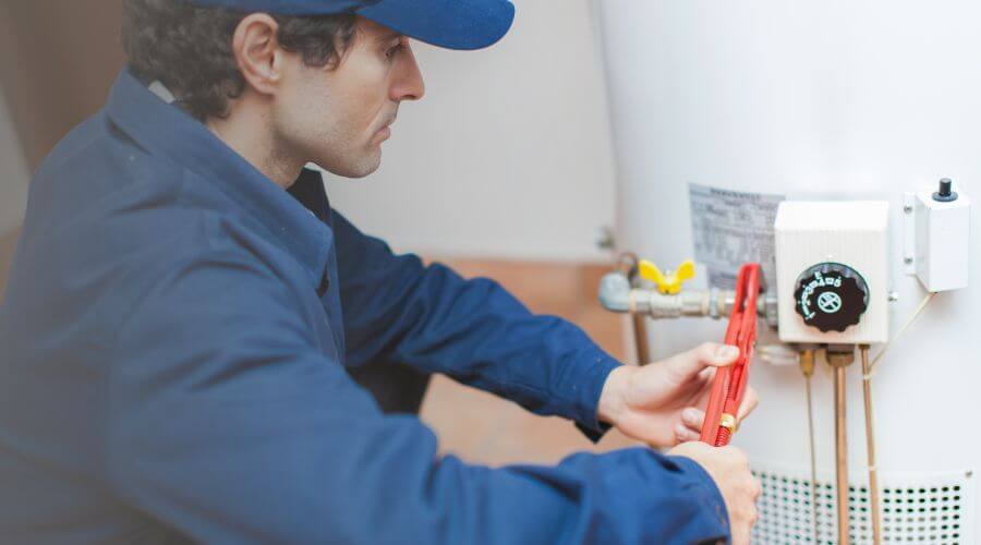 Professional water heater repair in Kualapuu, HI